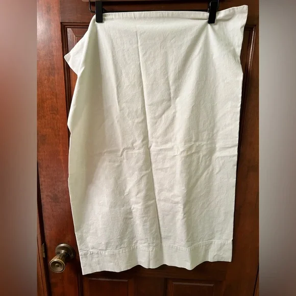 VTG Embroidered Wreath and floral pillowcase. Queen size - Picture 5 of 6